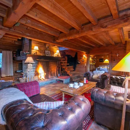 Les Chosalets Chalet Sleeps 14