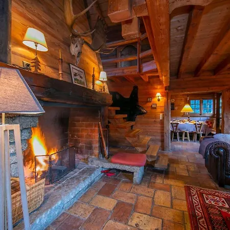 Domek alpejski Les Chosalets Chalet Sleeps 14 *