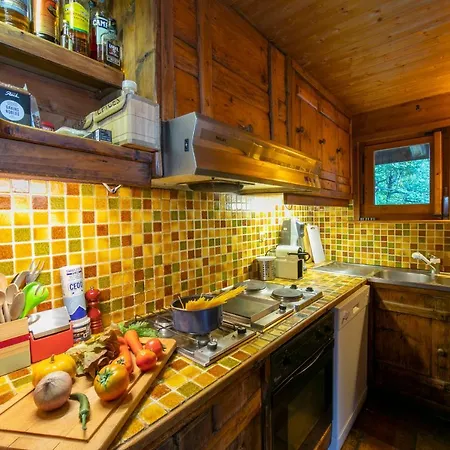 Les Chosalets Chalet Sleeps 14 Chamonix